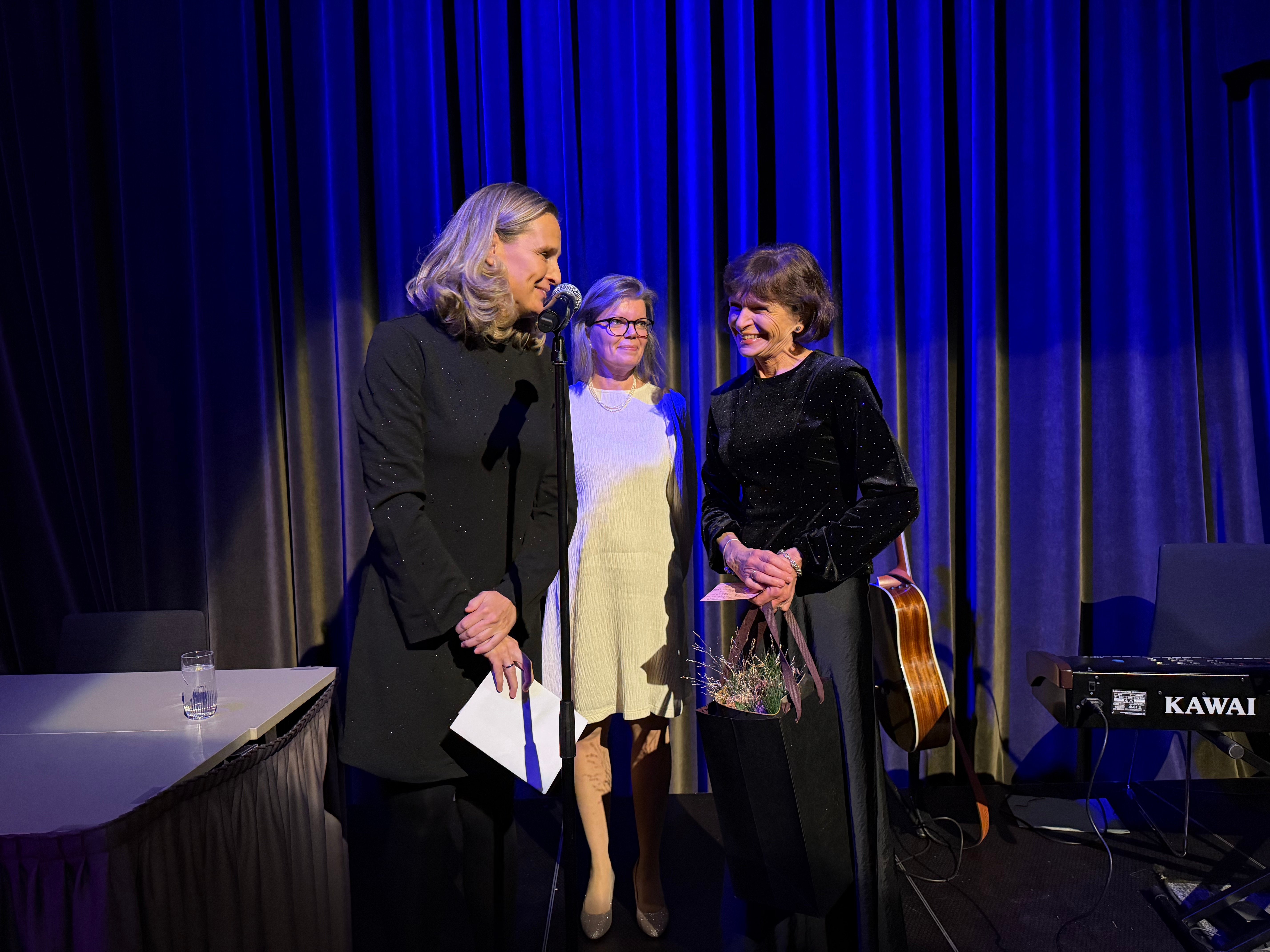 May Arna og Elisabeth og MOna