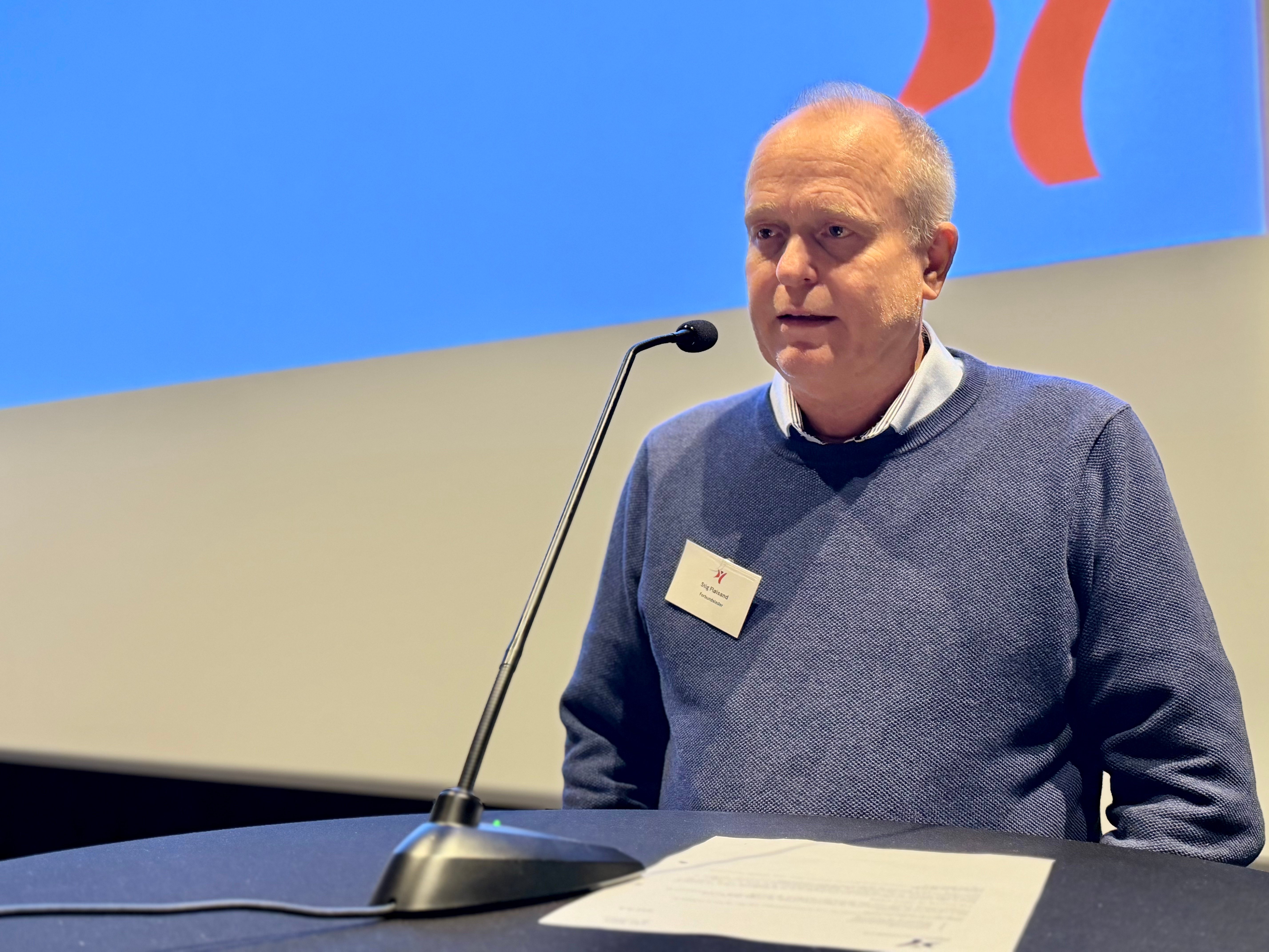 Stig på talerstolen 1